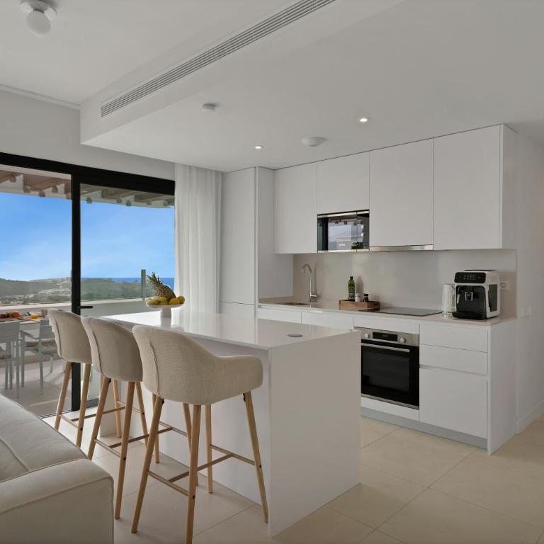 Luxe Penthouse Panoramic Sea View, Spa & Gym - Single Room - 3