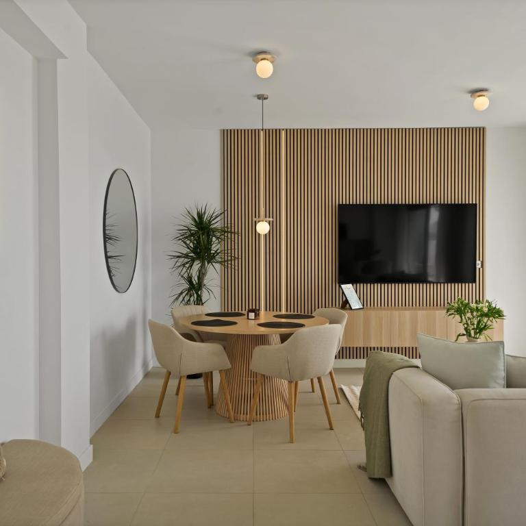 Luxe Penthouse Panoramic Sea View, Spa & Gym - Single Room - 2