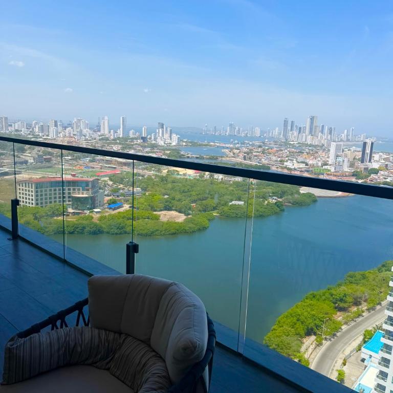 Brand NEW! Ocean front,City 360Views 26FL,FREE Airport pick up by IMZ - Two-Bedroom Apartment - 25