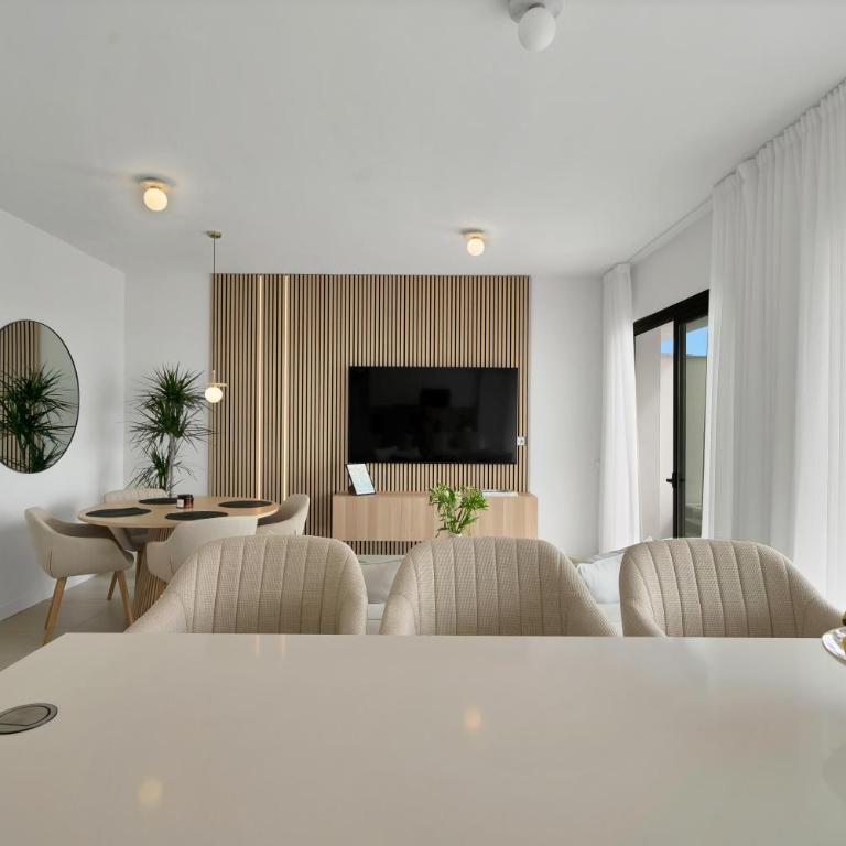 Luxe Penthouse Panoramic Sea View, Spa & Gym - Single Room - 5