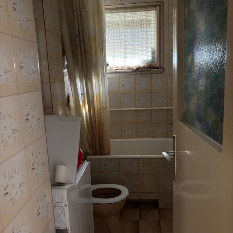 Sladjin stan blizu fona i Vma 15 minuta do hrama Svetog Save i kliničkog centra Srbije - Apartman sa 1 Spavaćom Sobom - 3