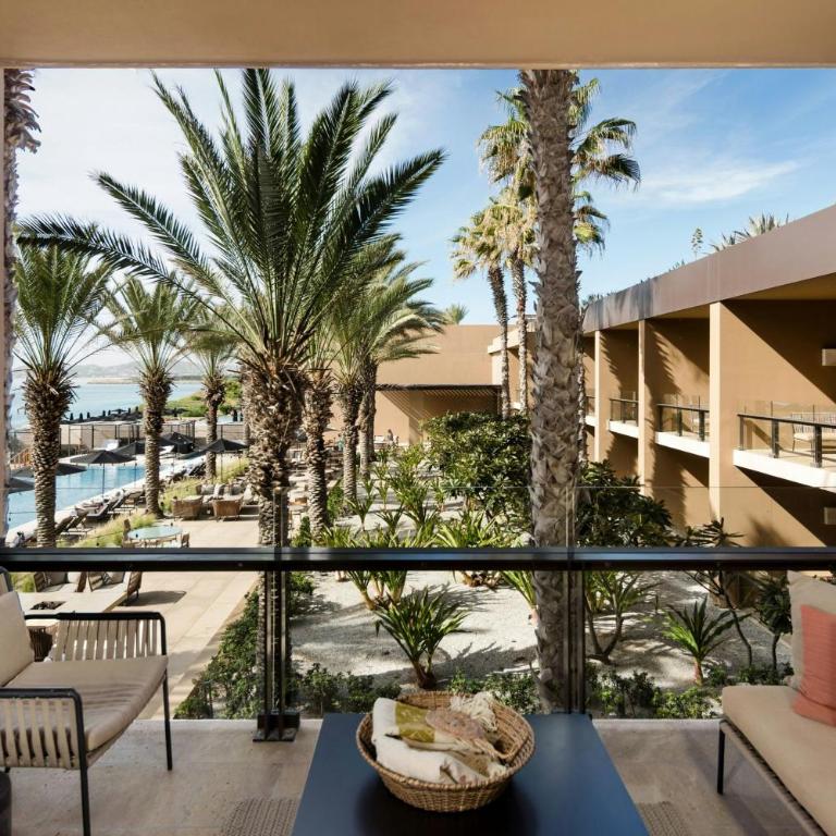 Casa Maat at JW Marriott Los Cabos Beach Resort & Spa - Habitación Deluxe con cama extragrande, sofá cama y vistas al complejo - 2