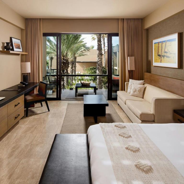Casa Maat at JW Marriott Los Cabos Beach Resort & Spa - Habitación Deluxe con cama extragrande, sofá cama y vistas al complejo - 1