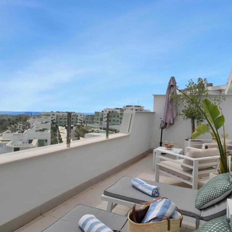 Luxe Penthouse Panoramic Sea View, Spa & Gym - Single Room - 16