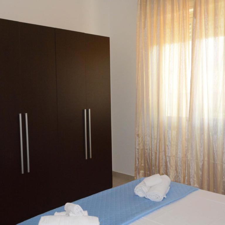 Valmarè - Appartamento con 1 Camera da Letto, Balcone e Vista Montagna - 1