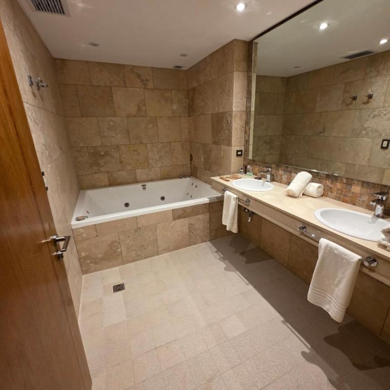 Azahar Hotel & Spa - Suite Deluxe con bañera de hidromasaje - 10