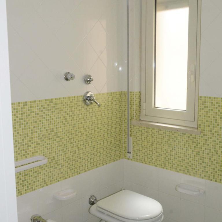 Valmarè - Appartamento con 1 Camera da Letto, Balcone e Vista Montagna - 4