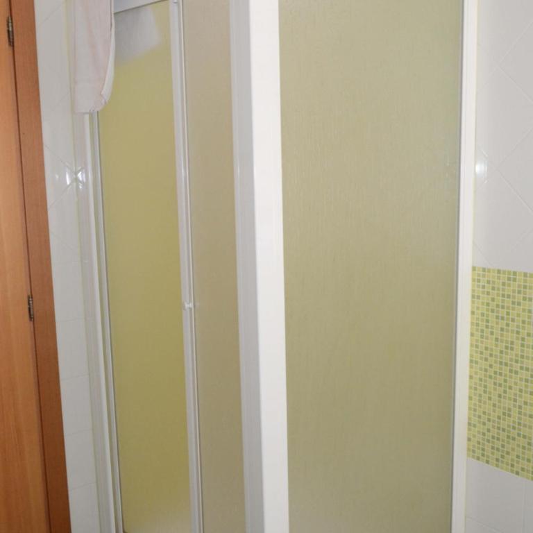 Valmarè - Appartamento con 1 Camera da Letto, Balcone e Vista Montagna - 5