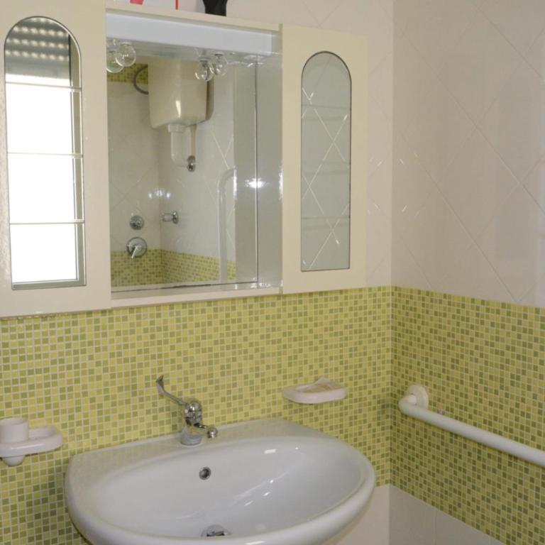 Valmarè - Appartamento con 1 Camera da Letto, Balcone e Vista Montagna - 8