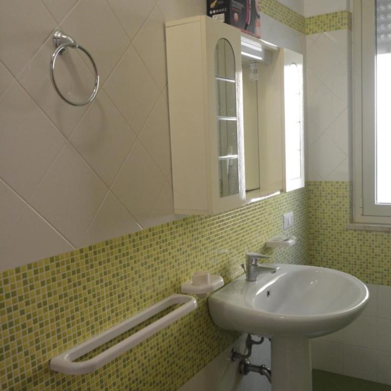 Valmarè - Appartamento con 2 Camere da Letto e Vista Giardino - 9
