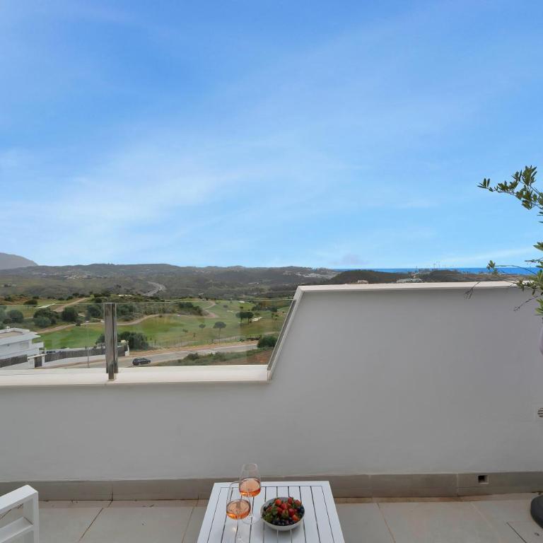 Luxe Penthouse Panoramic Sea View, Spa & Gym - Single Room - 21