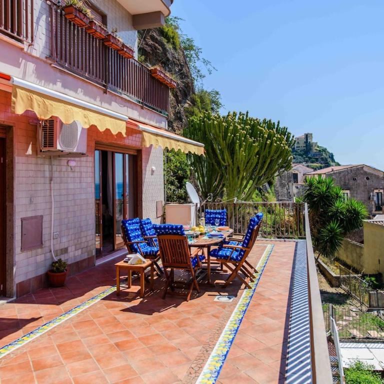 Apartment with panoramic terrace 100 meters from the sea - Casa con 5 Camere da Letto - 9