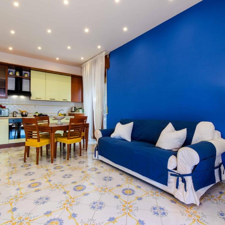 Apartment with panoramic terrace 100 meters from the sea - Casa con 5 Camere da Letto - 71