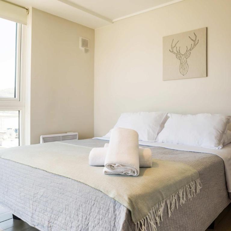 Bright 2BR Retreat with Stunning Panoramic Views - Apartamento - 18
