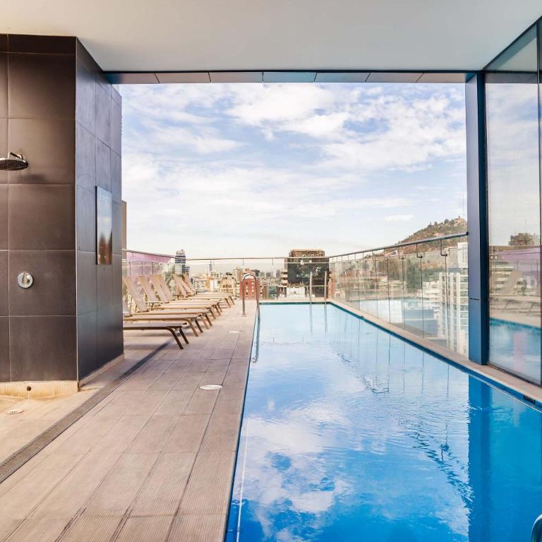 Bright 2BR Retreat with Stunning Panoramic Views - Apartamento - 52