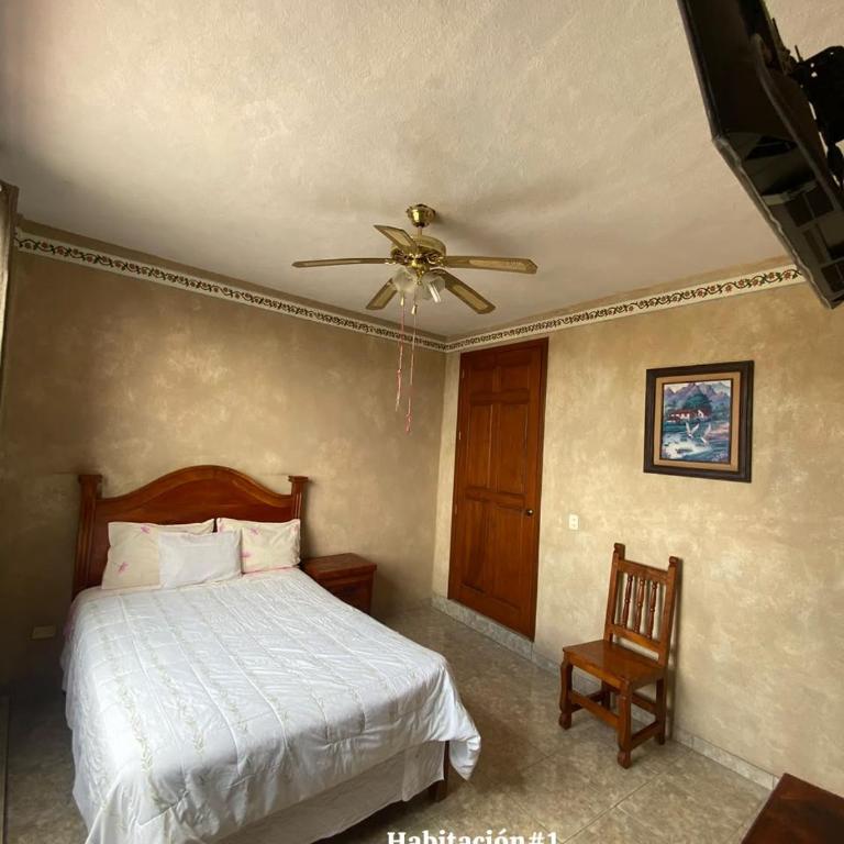 Hotel planetario - Double Room with Private Bathroom - 2