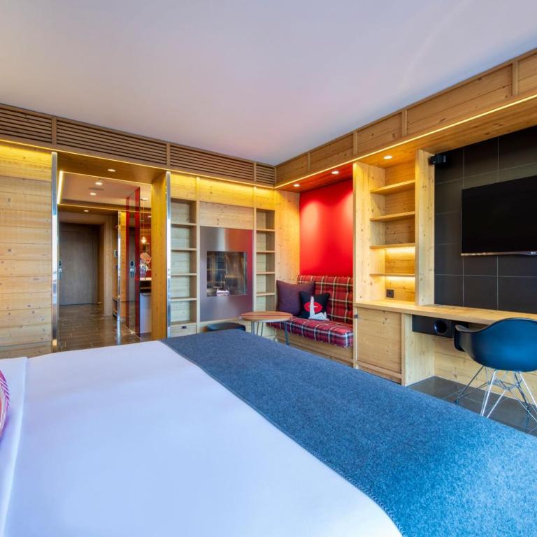 W Verbier - Spectacular King Room with Balcony and Valley View - 2