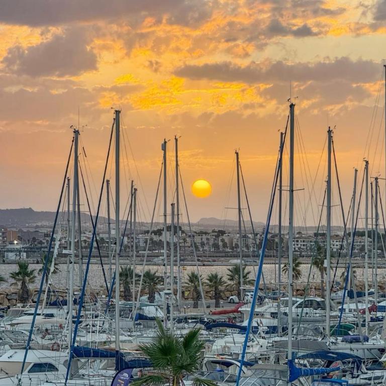 Rent Apartment 5 Min from Playa del Cura - Apartment mit 1 Schlafzimmer, Balkon und Meerblick - 9