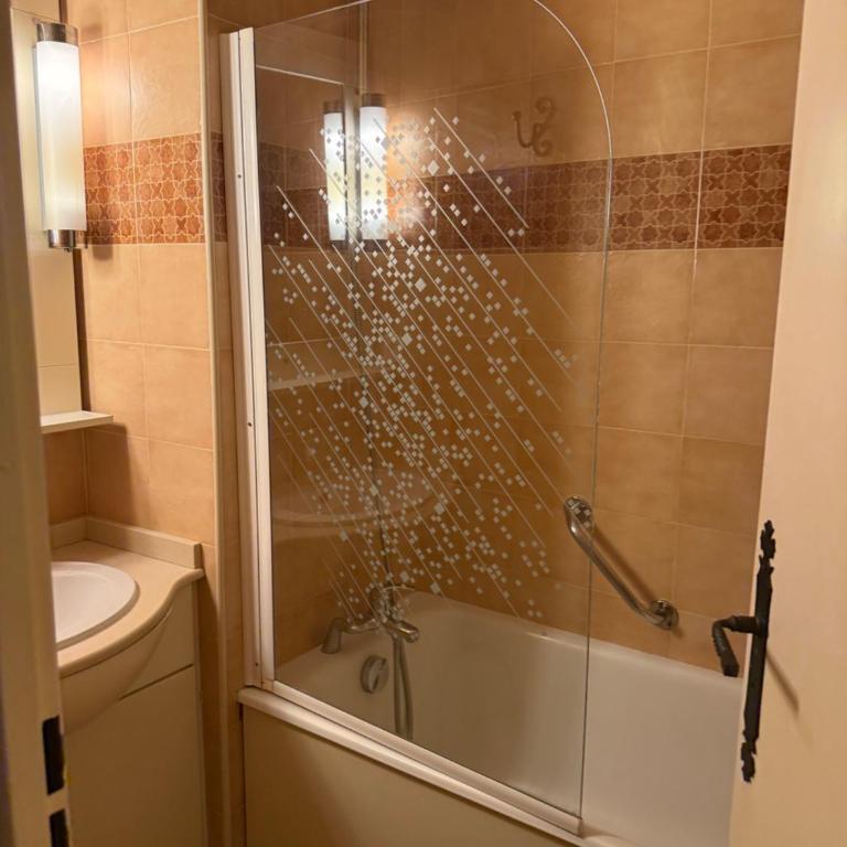 Apparthotel Saint Tropez centre - Studio - 9