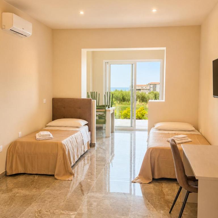 Villa Elysia Tropea - Camera Quadrupla - 7