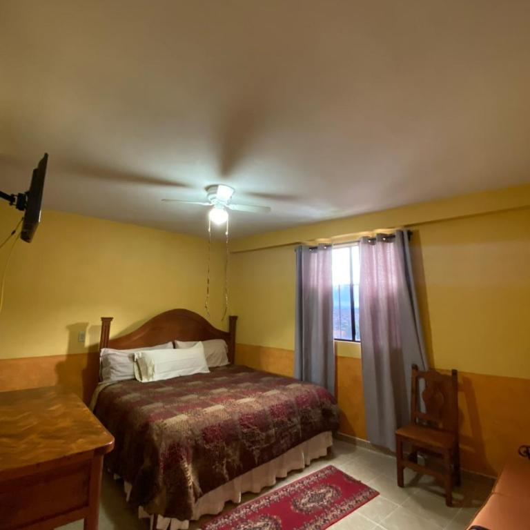 Hotel planetario - Large Double Room - 5