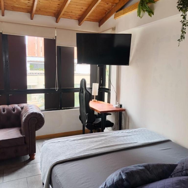 Cabañas lobo blanco - Laureles Medellín - Studio Apartment with Balcony - 7