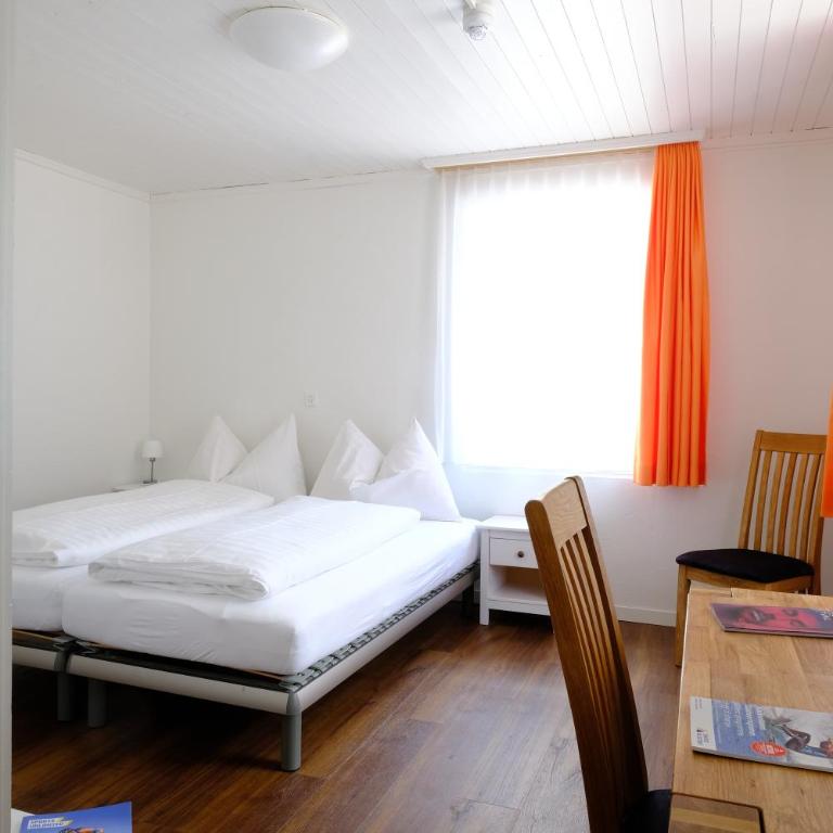 Hotel Frieden - Standard Dreibettzimmer - 1