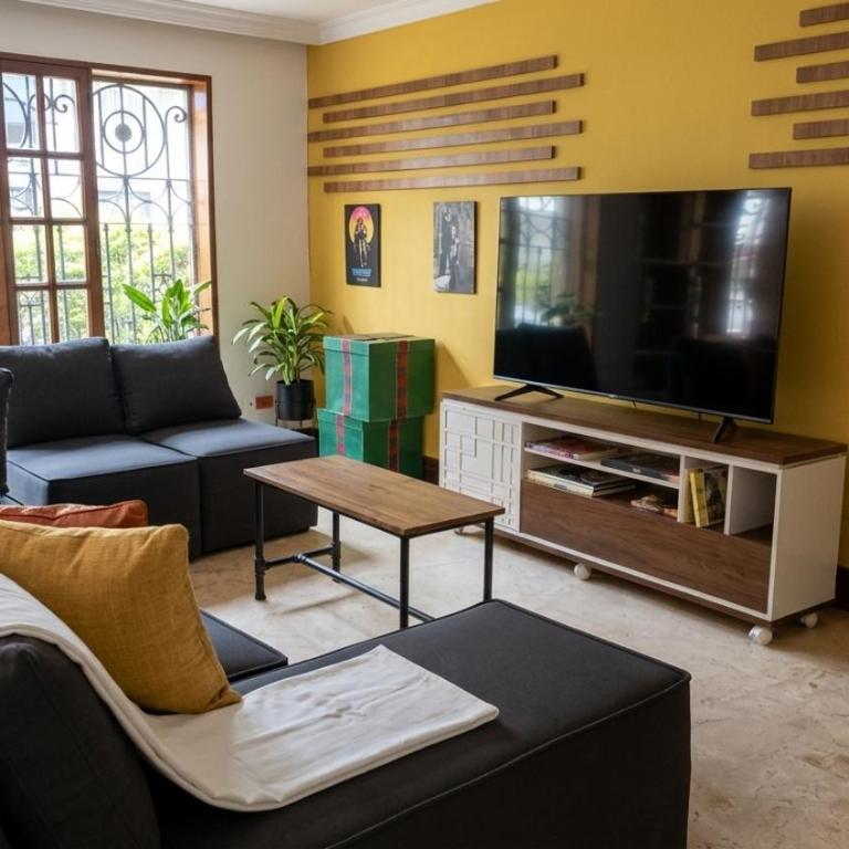Paisa Hostel Medellín - Double Room with Shared Bathroom - 11