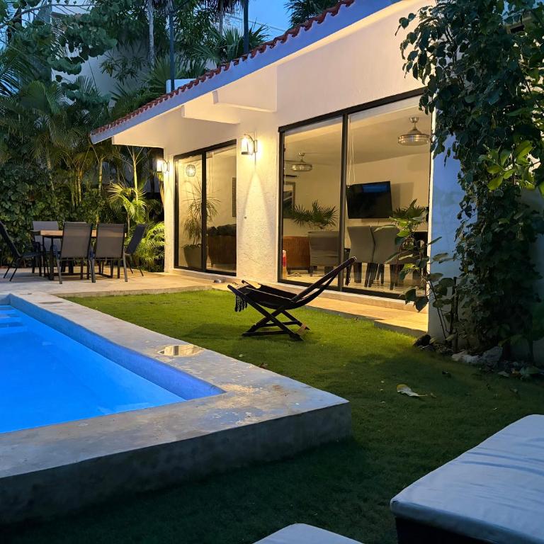 Exclusive Villa Steps from the Beach Playacar - Villa - 2