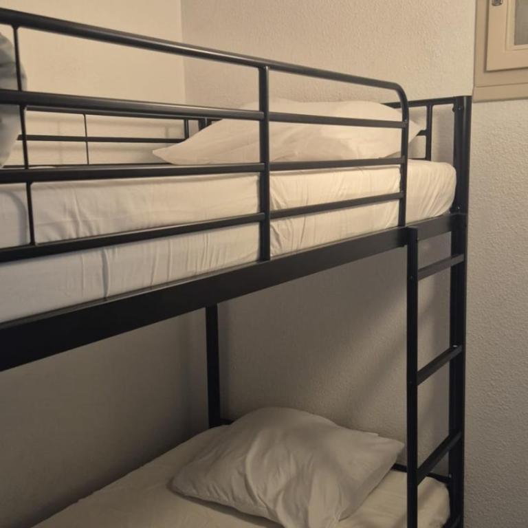 Suite Beija Flor Air-Conditioned Apartment Near the Naturist Village - Apartment - 8