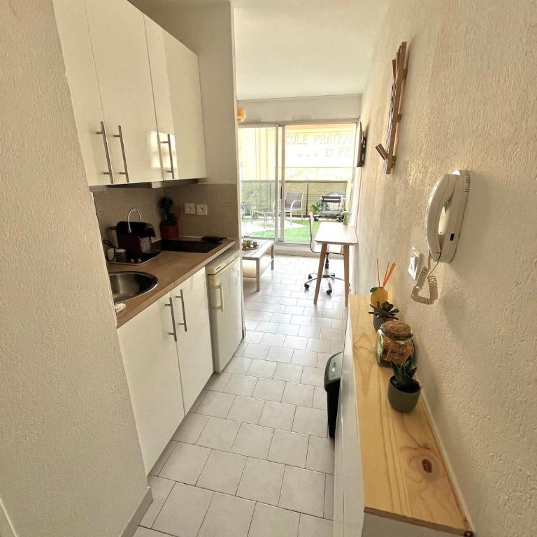 Studio climatisé proche du centre - 1 chambre - Appartement 2 Chambres - 3