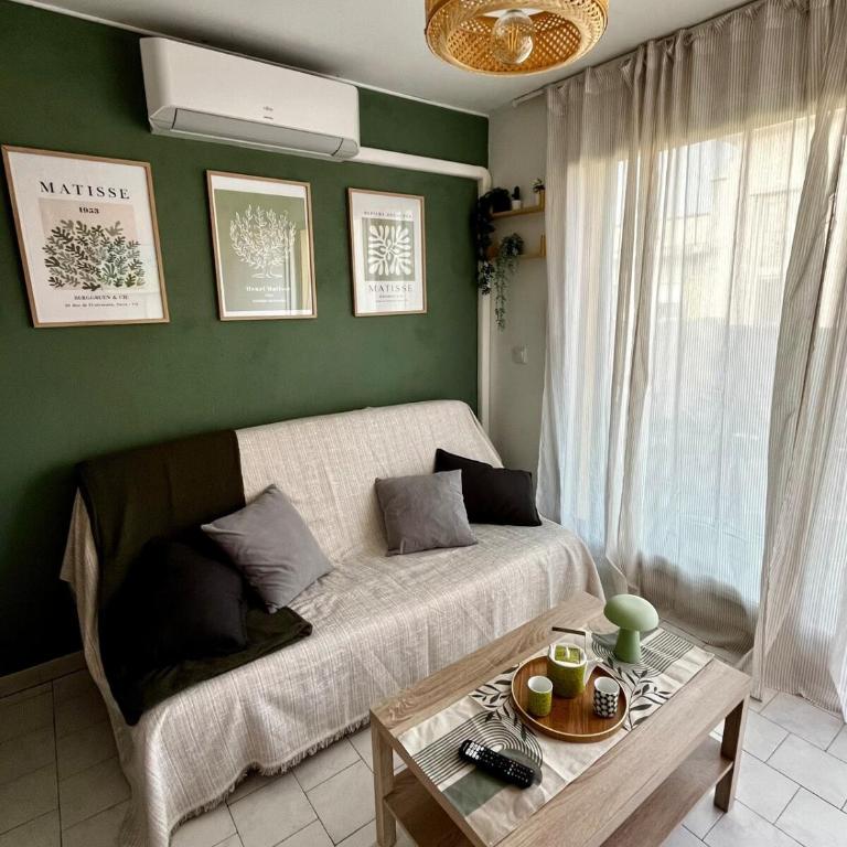 Studio climatisé proche du centre - 1 chambre - Appartement 2 Chambres - 5