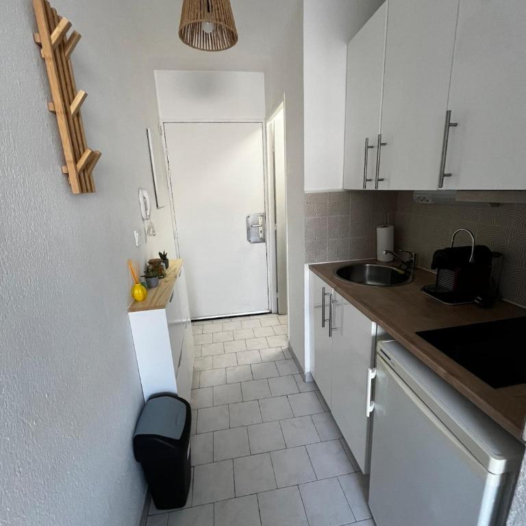 Studio climatisé proche du centre - 1 chambre - Appartement 2 Chambres - 11