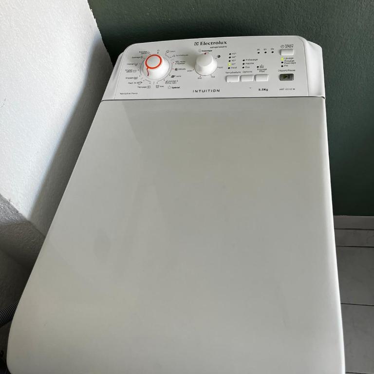 Studio climatisé proche du centre - 1 chambre - Appartement 2 Chambres - 12