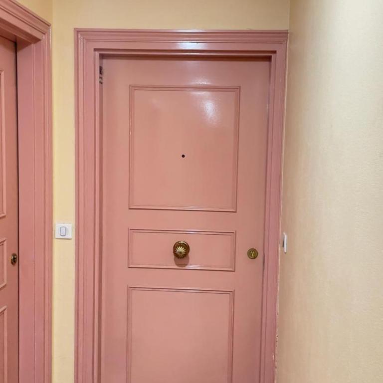 APPARTEMENT AVEC UNE LÉGÈRE VUE SUR La MER 40 MÈTRES DE LA PLAGE ET 250 MÈTRES DU CENTRE VILLE - Appartement 1 Chambre - 6