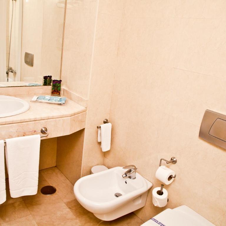 Hotel Mediterraneo - Habitación Doble - 1 o 2 camas - 2