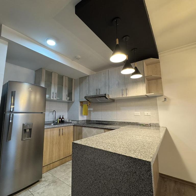 Apartamento Cerca de Embajada Americana y Solca en Centro Norte - Apartamento de 2 dormitorios con vistas a la ciudad - 19