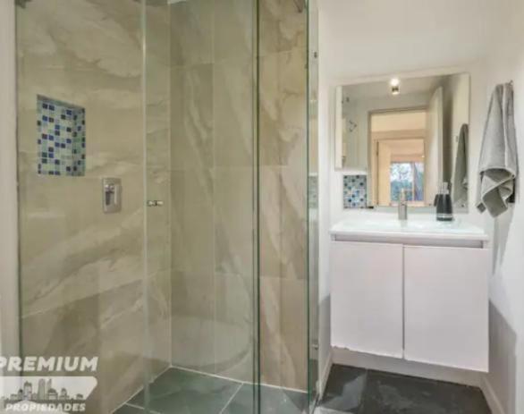 Duplex de 4 habitaciones con Jacuzzi, Poblado Medellín - Apartment - 33