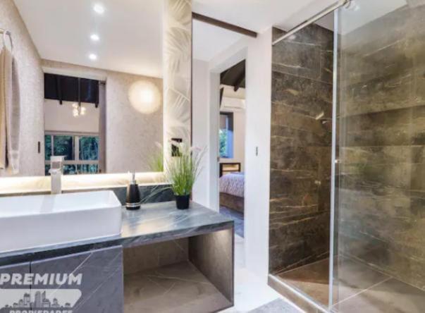Duplex de 4 habitaciones con Jacuzzi, Poblado Medellín - Apartment - 39