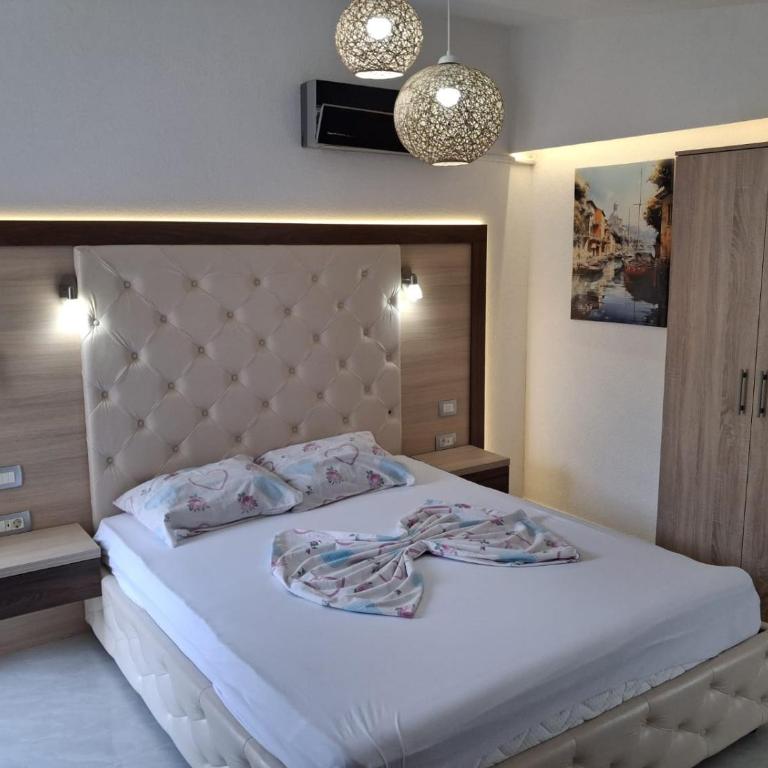 Studio Apartments Tea - Deluks Dvokrevetna Soba sa Bračnim Krevetom i Balkonom - 8