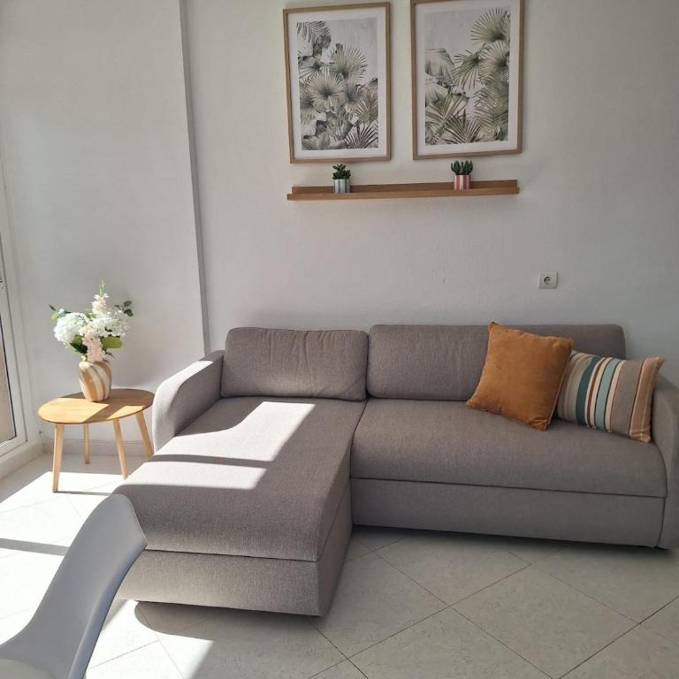 Nice newly renovated 1-bedroom apartment - One-Bedroom Standard Apartment - 1