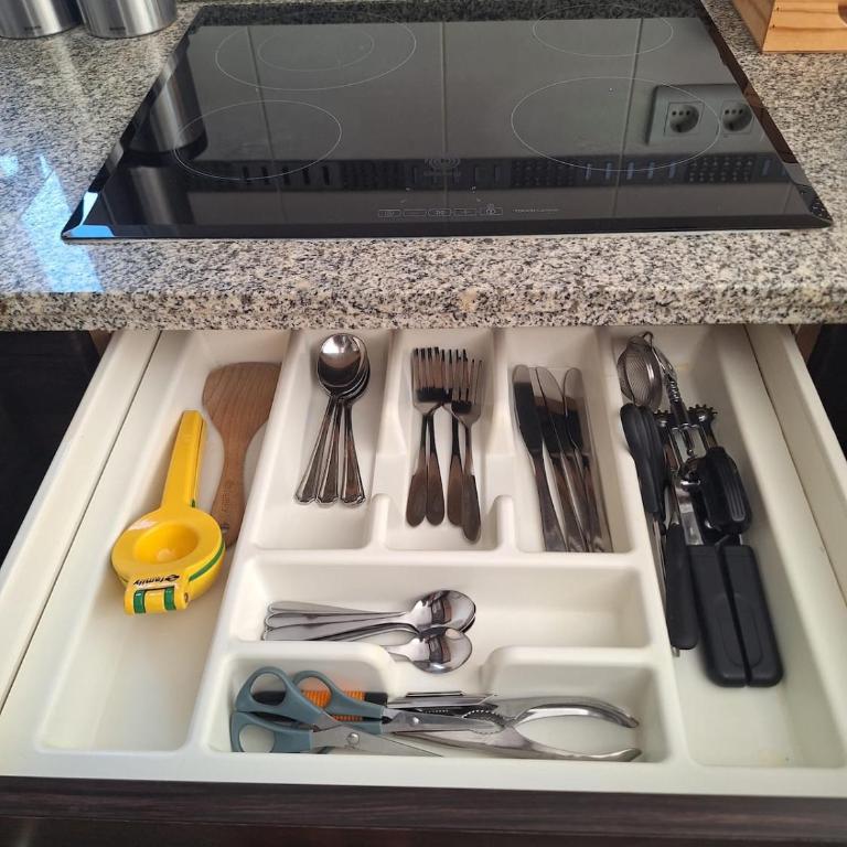 Nice newly renovated 1-bedroom apartment - One-Bedroom Standard Apartment - 18