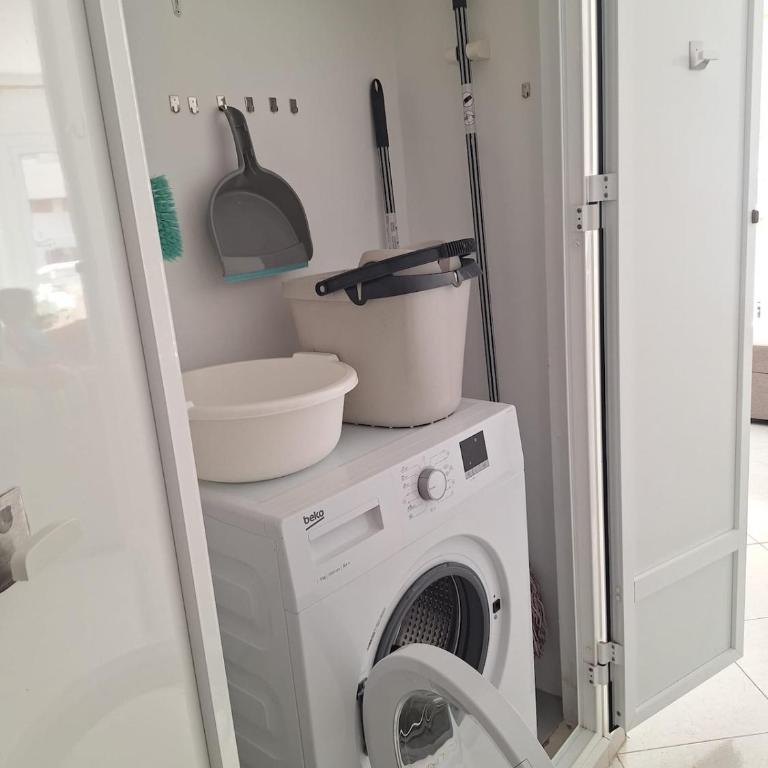 Nice newly renovated 1-bedroom apartment - One-Bedroom Standard Apartment - 24