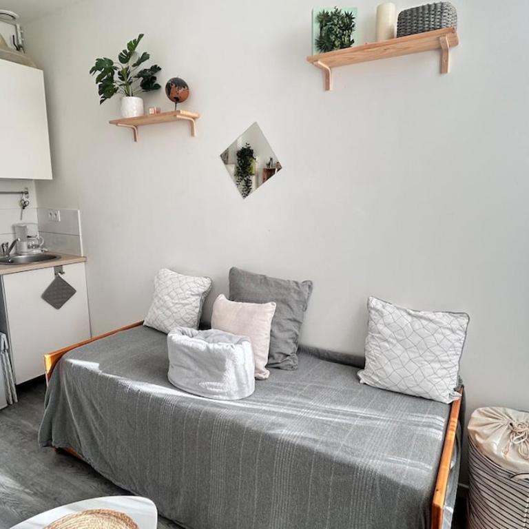 Cozy Bright Downtown Studio with Balcony & Wi-Fi - Apartment mit 2 Schlafzimmern - 11