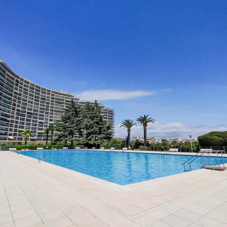 Azur Évasion Cannes Marina, piscine, plage, golf et parking - Appartement 1 Chambre avec Vue - 1