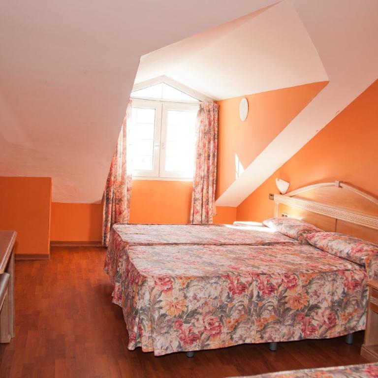 Hotel Reino Nevado - Habitación Doble con cama supletoria - 1
