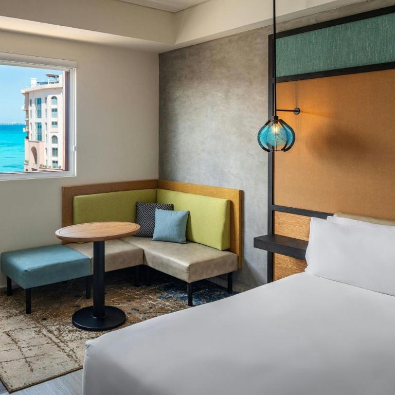 Aloft by Marriott Cancun - Habitación Aloft con vistas al mar - 1 cama extragrande y barra libre gratuita - 2