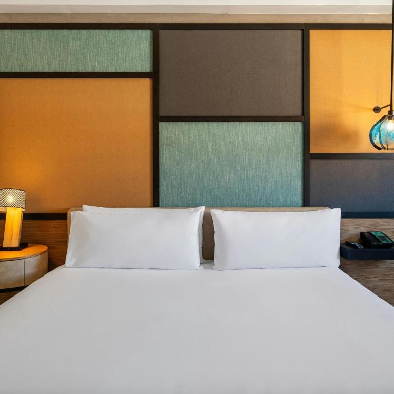 Aloft by Marriott Cancun - Habitación Aloft con vistas al mar - 1 cama extragrande y barra libre gratuita - 3