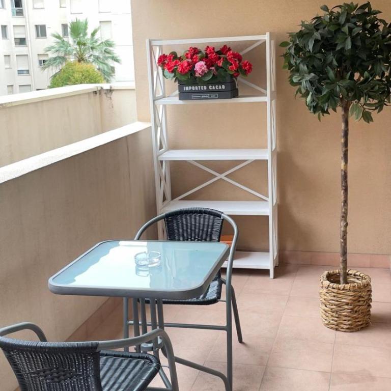 APPARTEMENT AVEC UNE LÉGÈRE VUE SUR La MER 40 MÈTRES DE LA PLAGE ET 250 MÈTRES DU CENTRE VILLE - Appartement 1 Chambre - 19