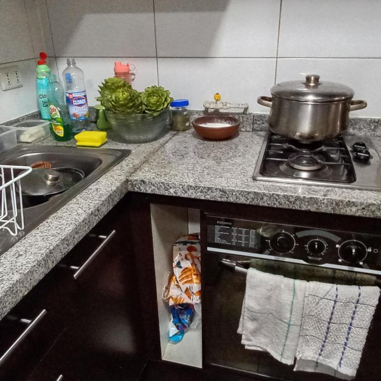 habitación matrimonial en depto compartido, metro, uc, mall - Habitación Doble - 6